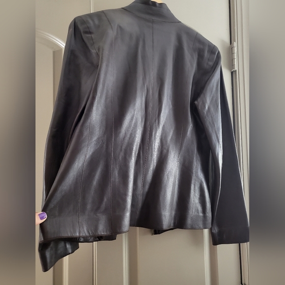 Cole Haan Lambskin Chocolate Leather Jacket 💯 BEAUTIFUL - Picture 9 of 10